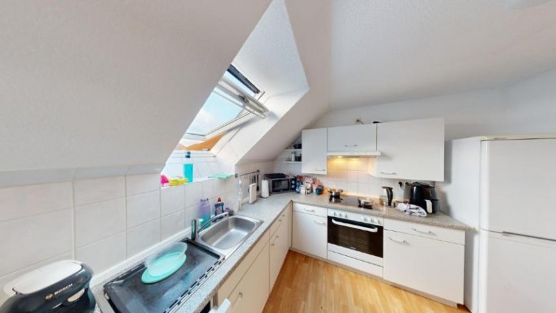 Köthen (Anhalt) Ohne Käuferprovision!!! Schicke Dachgeschosswohnung als ideale Geldanlage Wohnung kaufen