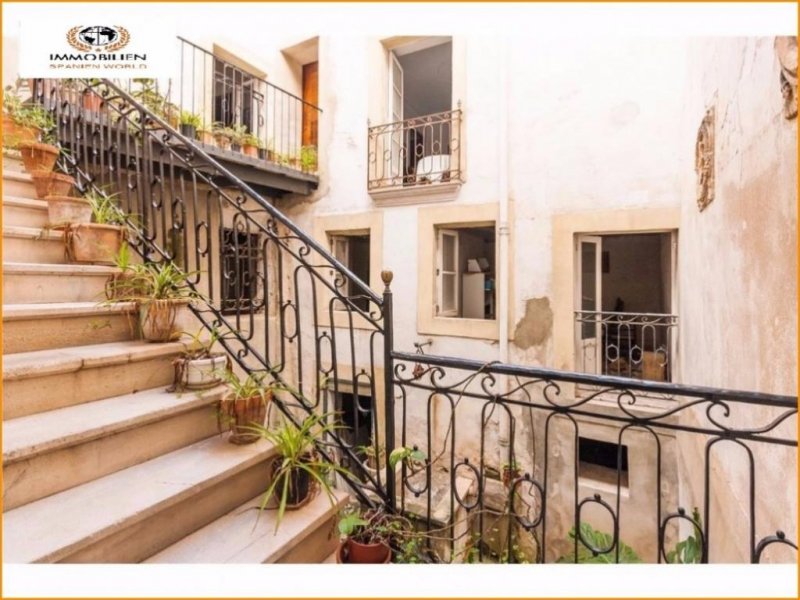Palma de Mallorca Mallorquinesches Herrenhaus zum renovieren in der Altstadt. Haus kaufen