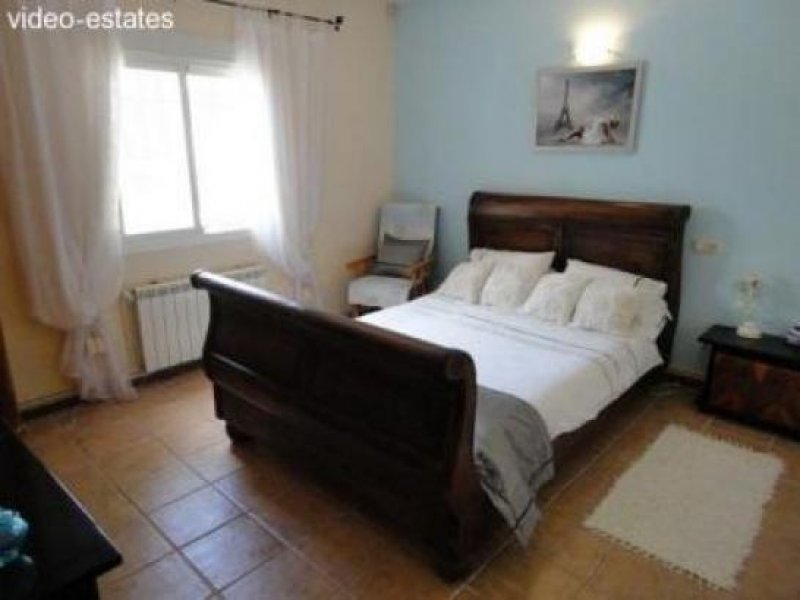 Alhaurn El Grande Finca mit 6 Schlafzimmern, Verkäufer nimmt seriöse Angebote entgegen Haus kaufen
