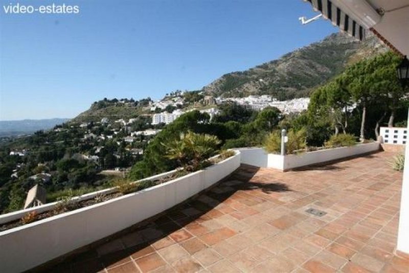 Mijas Pueblo Villa mit guter Ausstattung in den Bergen mit Panoramablick Haus kaufen