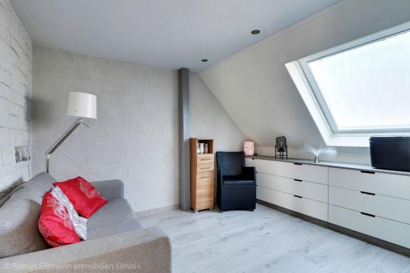 Emmerich am Rhein Emmerich: Die besondere Dachgeschosswohnung! Wohnung kaufen