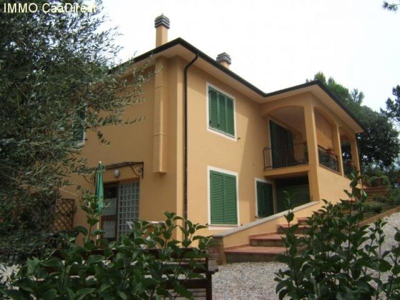 Casale Marittimo absolut malerisch gelegene Villa mit 3 wunderschönen Wohneinheiten, wohnen und / oder vermieten, Nahe zum Meer Haus kaufen