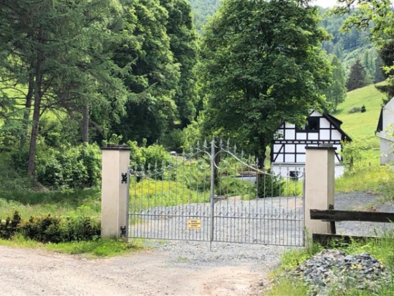 Winterberg FERIENUNTERKUNFT mit großem Grundstück & Ausbaupotential in wunderschöner NATUR Lage in Winterberg Gewerbe kaufen