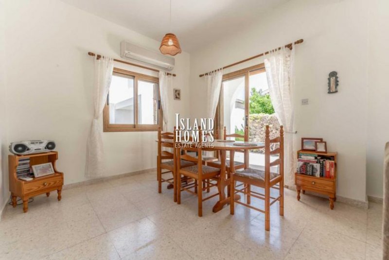 Protaras 3 bedroom, 1 bathroom house with TITLE DEEDS and sea view in enviable location of Cape Greko - CAP128This is a rare opportunity
