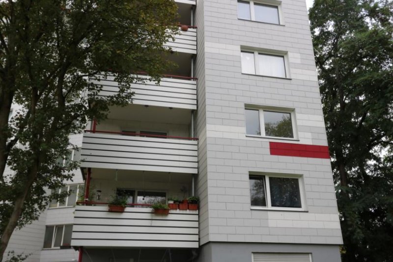 Duisburg Frisch sanierte großzügige 3-Zimmer-Wohnung mit Aufzug und Balkon Wohnung mieten