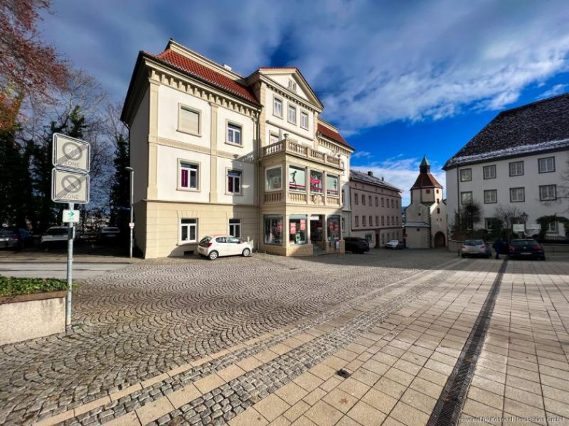 Hechingen Attraktives Ladenlokal in historischem Gebäude mit guter Verkehrsanbindung und bester Parksituation Gewerbe mieten