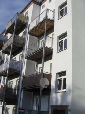 Chemnitz Immobilien Große und vermietete 2-Zimmer mit Balkon, Wanne und Laminat in sehr guter Lage Wohnung kaufen