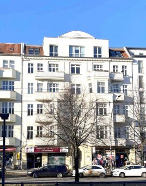 Berlin Wohnungen Leerstehende Ein-Zimmer-Altbauwohnung 
im beliebten Prenzlauer Berg Wohnung kaufen