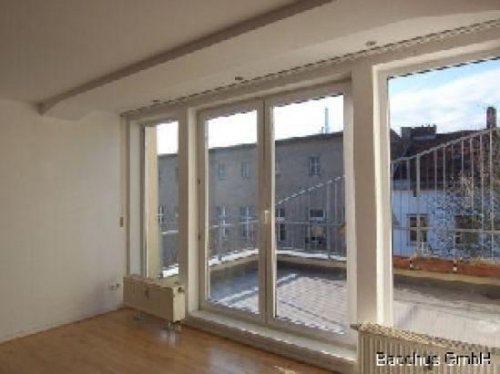 Berlin Immobilien Ruhige DG-Wohnung mit großer Terrasse - leider ohne Fahrstuhl! Wohnung kaufen