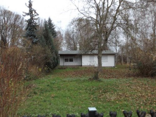Birkholz (Landkreis Teltow-Fläming) Grundstück-Angebot Wohngrundstücke mit einem kleinen Bungalow zu verkaufen Grundstück kaufen