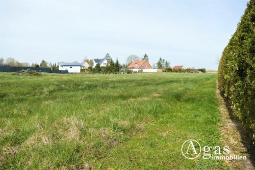 Jarmen Grundstück Traumhaftes ca. 2.650m² großes bauträgerfreies Grundstück in Ortsrandlage in Ostseenähe Grundstück kaufen