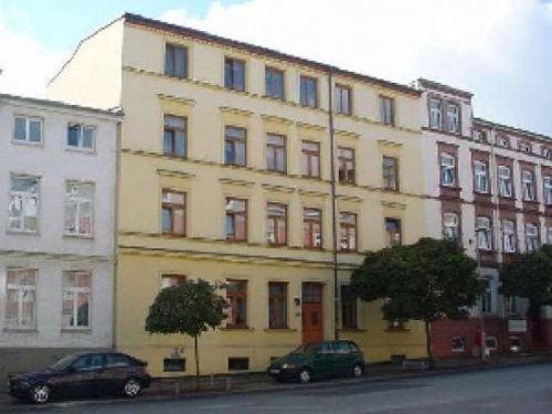 Schwerin Haus Schwerin: Saniertes Mehrfamilienhaus in der Feldstadt zu verkaufen Haus kaufen