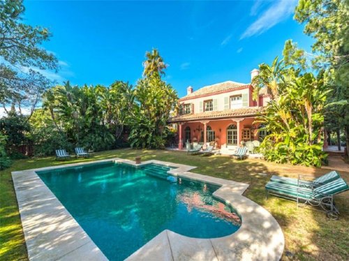Marbella Inserate von Häusern Großzügige Villa im klassischen Stil Haus kaufen