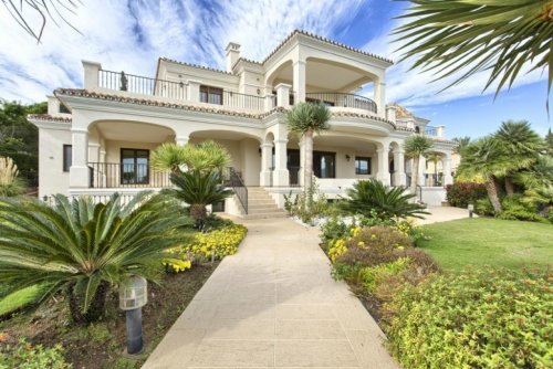 Marbella Immobilien Repräsentative Villa in herrlicher Lage Haus kaufen