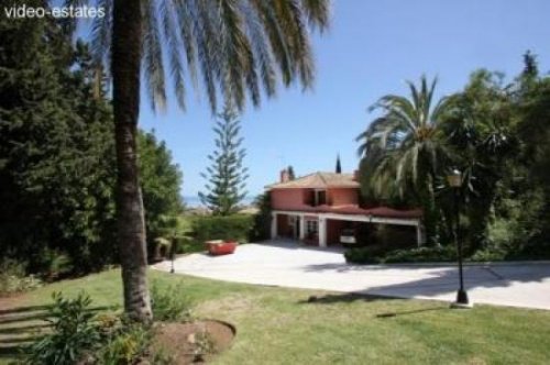 Marbella Immobilien zwischen Marbella und Puerto Banus oberhalb der Goldenen Meile Haus kaufen