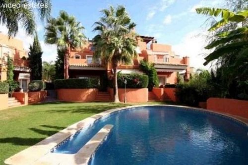 Marbella Immobilien Reihenhaus von 800.000,- Euro reduziert, 2 Linie Strand Haus kaufen