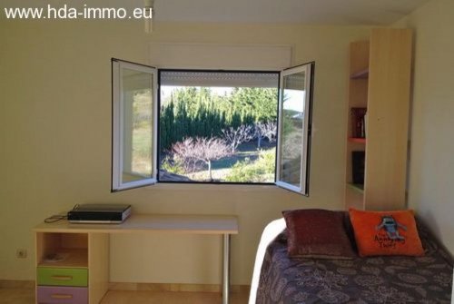 Estepona Immobilien HDA-immo.eu: 4 Schlafzimmer Villa in Estepona mit Meerblick. Haus kaufen