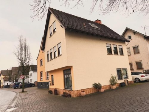 Hungen Immo Nobelino.de - schönes & gepflegtes Einfamilienhaus mit Dachterrasse in Hungen Haus kaufen