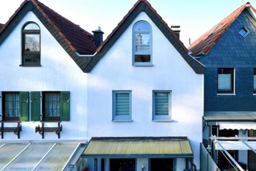 Wülfrath Häuser Modernes Einfamilienhaus mit 3-4 Zimmern, Kamin, Terrasse + Stellplatz Haus kaufen