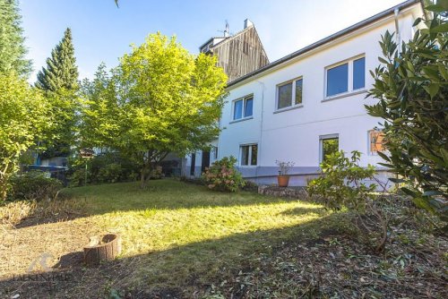 Remscheid Suche Immobilie Flexibles Ein-, Zwei- oder Dreifamilienhaus mit Garten, Terrasse und Balkon Haus kaufen