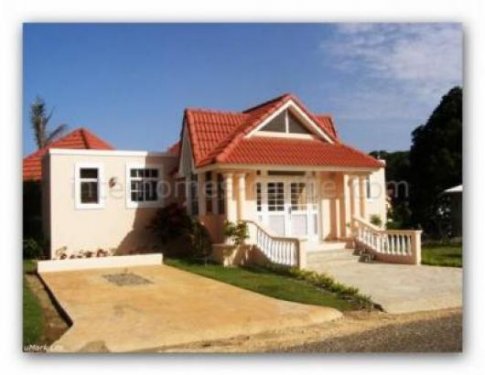 Sosúa/Dominikanische Republik Suche Immobilie Sosua: Sehr schöne neuerbaute Villa in einer neuen zentral gelegenen Wohnanlage. Haus kaufen
