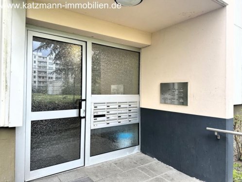 Köln 2-Zimmer Wohnung Wohnung mit Balkon u. Tiefgaragenstellplatz in Porz zu verkaufen Wohnung kaufen