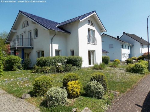 Trier Häuser Nähe Trier / Luxemburg / hochwertiges Niedrigenergiehaus (EFW / Klasse A+) Haus kaufen