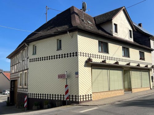 Windesheim Immobilienportal Top-Gelegenheit! Einfamilienhaus mit Nebengebäude in Windesheim zu verkaufen. Haus kaufen