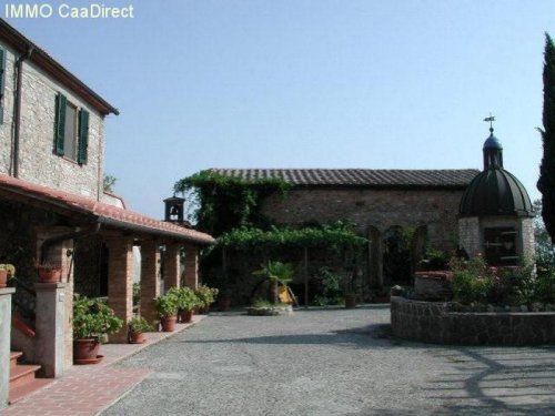 Volterra Immobilien Herschaftliches, sehr gepflegtes Landgut - mitten im Herzen der beliebten Toskana - mit herrlicherm Rundblick Gewerbe kaufen