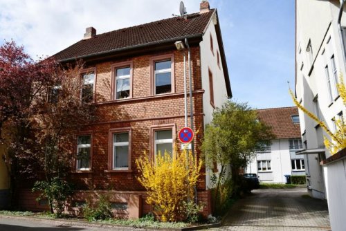 Messel Immo Ein Haus mit Geschichte: Stilvolles 1- bis 2-Familienhaus mit liebevoller Kernsanierung Haus kaufen