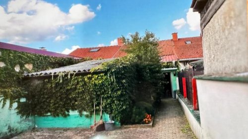 Göllheim Immobilien Göllheim - einfaches Reihenmittelhaus zu verkaufen Haus kaufen