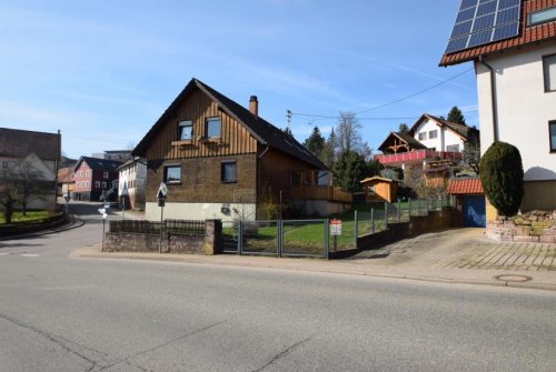Schömberg (Landkreis Calw) Immobilien 4-FH mit Terrassen, Balkon, Garten, 3 Garagen - Schömberg Zentrum Haus kaufen