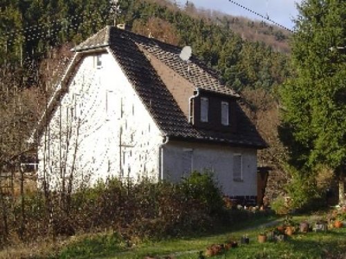 Bad Herrenalb Teure Häuser Ettlingen-Albtalliebhaber aufgepasst!!!
EFH mit eigener Straba-Haltestelle. Haus kaufen