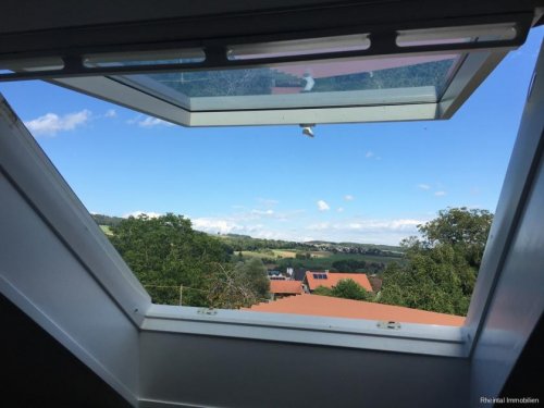 Klettgau Immobilien Schöne sanierte Dachwohnung in sehr ruhiger Lage Wohnung kaufen
