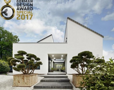 Augsburg Immobilienportal Wohnen mit Atrium im Mittelpunkt des Hauses Haus kaufen