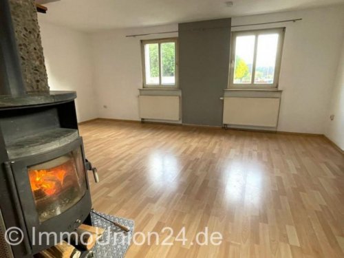 Rückersdorf (Landkreis Nürnberger Land) 490.000,- für 3 - Fam.- Haus mit freier EG Wohnung in gesuchter Lage von Rückersdorf Haus kaufen