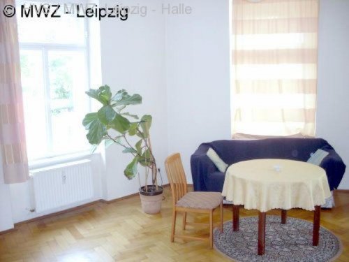 Leipzig Immo Gäste-Wohnung in saniertem Altbau, verkehrsgünstige Lage, Bad mit Wanne, vollmöbliert Wohnung mieten