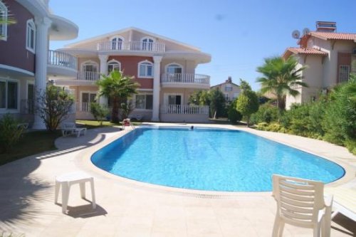 Antalya Wohnungsanzeigen Ferienvilla mit 3 Schlafzimmer und Pool in Belek zu vermieten Wohnung mieten