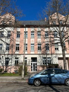 Chemnitz Wohnungsanzeigen Große 2-Zimmer mit Wanne, Einbauküche, Terrasse und Stellplatz in ruhiger Lage! Wohnung mieten