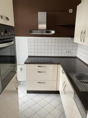 Chemnitz Wohnungsanzeigen Große 2-Zi. mit sonnigem Balkon, Laminat, Wannenbad, SP, Aufzug und EBK in ruhiger Lage! Wohnung mieten