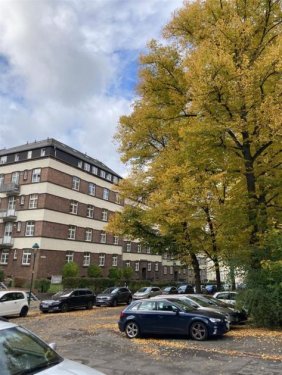 Chemnitz Immobilien Inserate Gemütliche 3-Zimmer mit Laminat, Balkon und Wannenbad in ruhiger Lage! EBK mgl. Wohnung mieten
