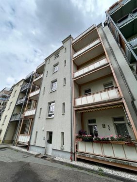 Chemnitz Immo Helle 2-Zi. mit sonnigem Balkon, Laminat, Wanne und großzügiger Küche in ruhiger Lage! Wohnung mieten