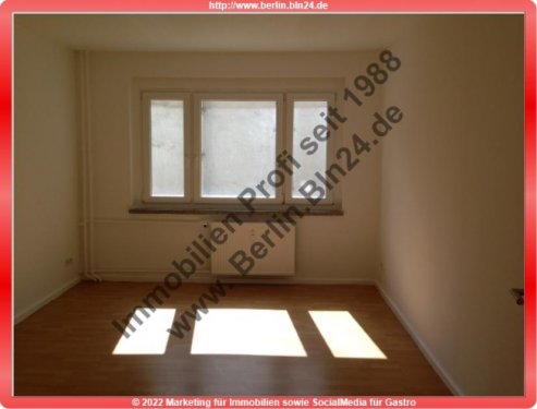 Berlin Immobilien Balkon Südseite + ruhige-2er WG -- Mietwohnung Wohnung mieten