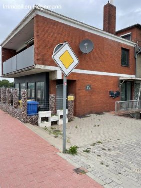 Emden Wohnungen im Erdgeschoss Schöne 1-Zimmer-Kellerwohnung möbiliert - direkt am Hafen! Wohnung mieten