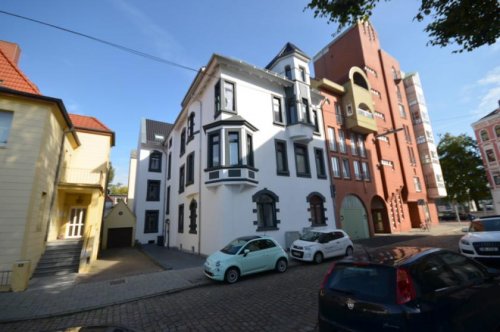 Bremerhaven Provisionsfreie Immobilien "An der Allee" Helle Stadtvillawohnung mit Fussbodenheizung Wohnung mieten