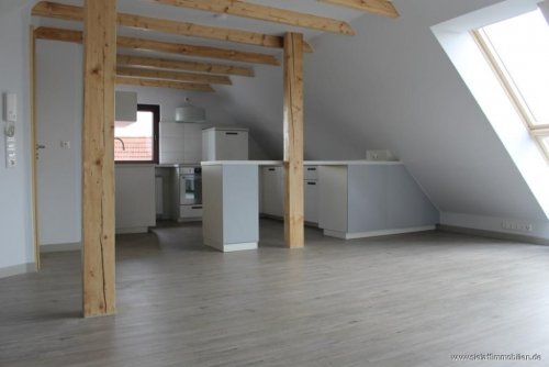 Hessisch Oldendorf Wohnung Altbau Für frisch Verliebte - neu renovierte Dachgeschosswohnung Wohnung mieten