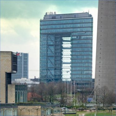 Düsseldorf Gewerbe Immobilien "Büros mit Aussicht und Service im Düsseldorfer Stadttor" provisionsfrei Gewerbe mieten