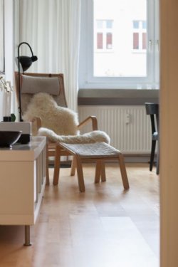 Frankfurt am Main Wohnen auf Zeit Neuwertige 3-Raum-Wohnung mit Balkon und Einbauküche in Frankfurt am Main Wohnung mieten