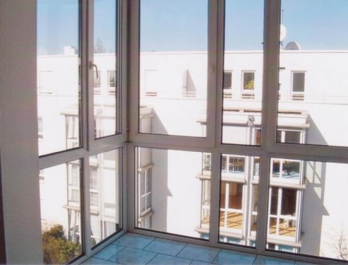 Wiesbaden 1-Zimmer Wohnung PROV-FREI 1-Zi-App. mit schickem Erker - Frei ab 1.4.15 nähe Hbf+Autobahn Wohnung mieten