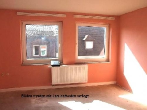 Nürnberg Wohnung Altbau N-Lichtenhof: 2-Zi-Whg. (4. OG), neuer Laminatboden, Bad m. Badewanne, Garage Wohnung mieten